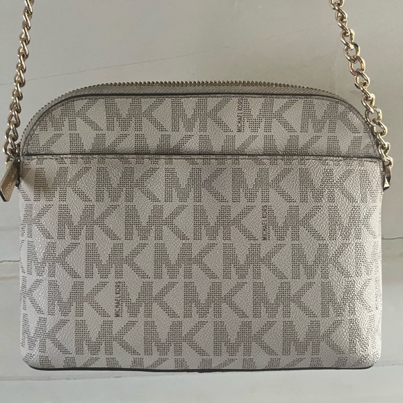 Michael kors crossbody - Picture 3 of 4
